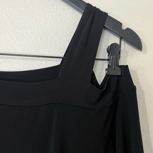 Clara Sun Woo Cold Shoulder Asymmetrical Tunic - Picture 3 of 6